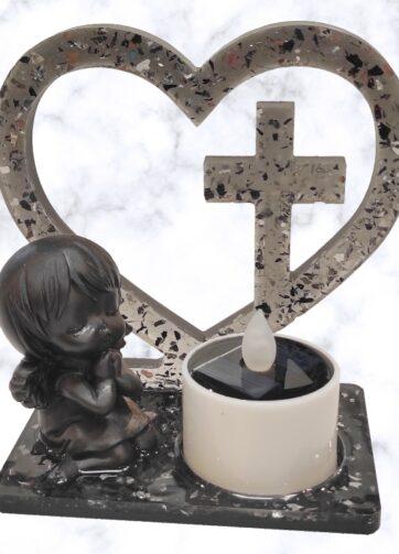 Nagrobna dekoracija "Angelsko srce" s solarno svečko