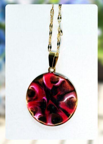 Elegantna verižica iz nerjavečega jekla z umetniško UV smolo