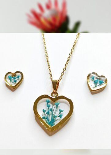 Komplet "Nežno srce s suhim cvetjem" - Zlat jekleni nakit z UV smolo