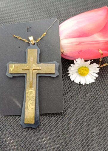 Ročno izdelana verižica z dvoslojnim križem iz UV smole