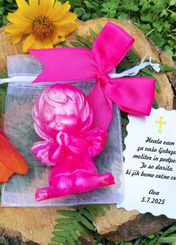 Personalizirano darilo za krst: Angel z zahvalo za goste v darilni embalaži