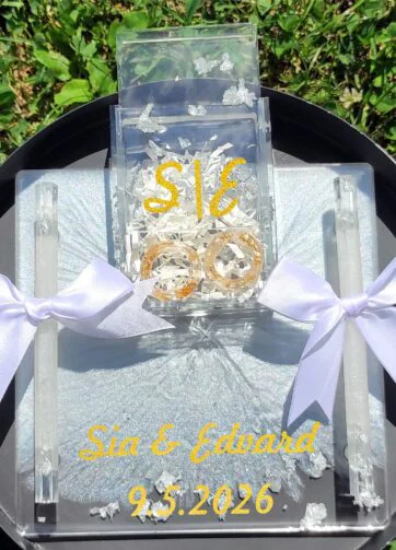 Eleganten kristalni poročni pladenj in škatlica za prstane iz epoksi smole po želji